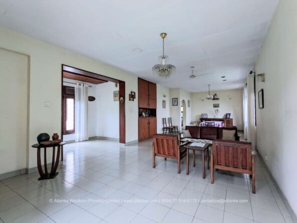 Spacious House for Sale in Nawala