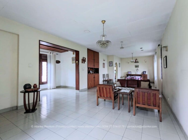 Spacious House for Sale in Nawala